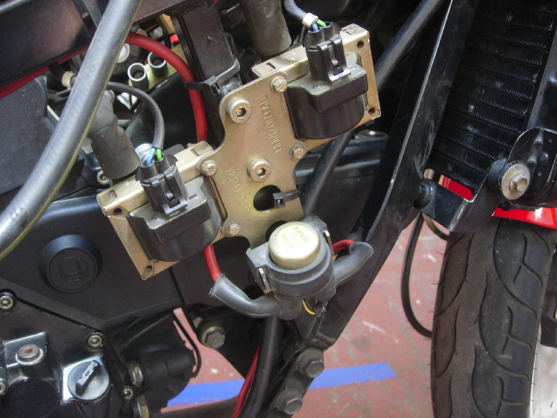 ducati_hicap_install_023.jpg